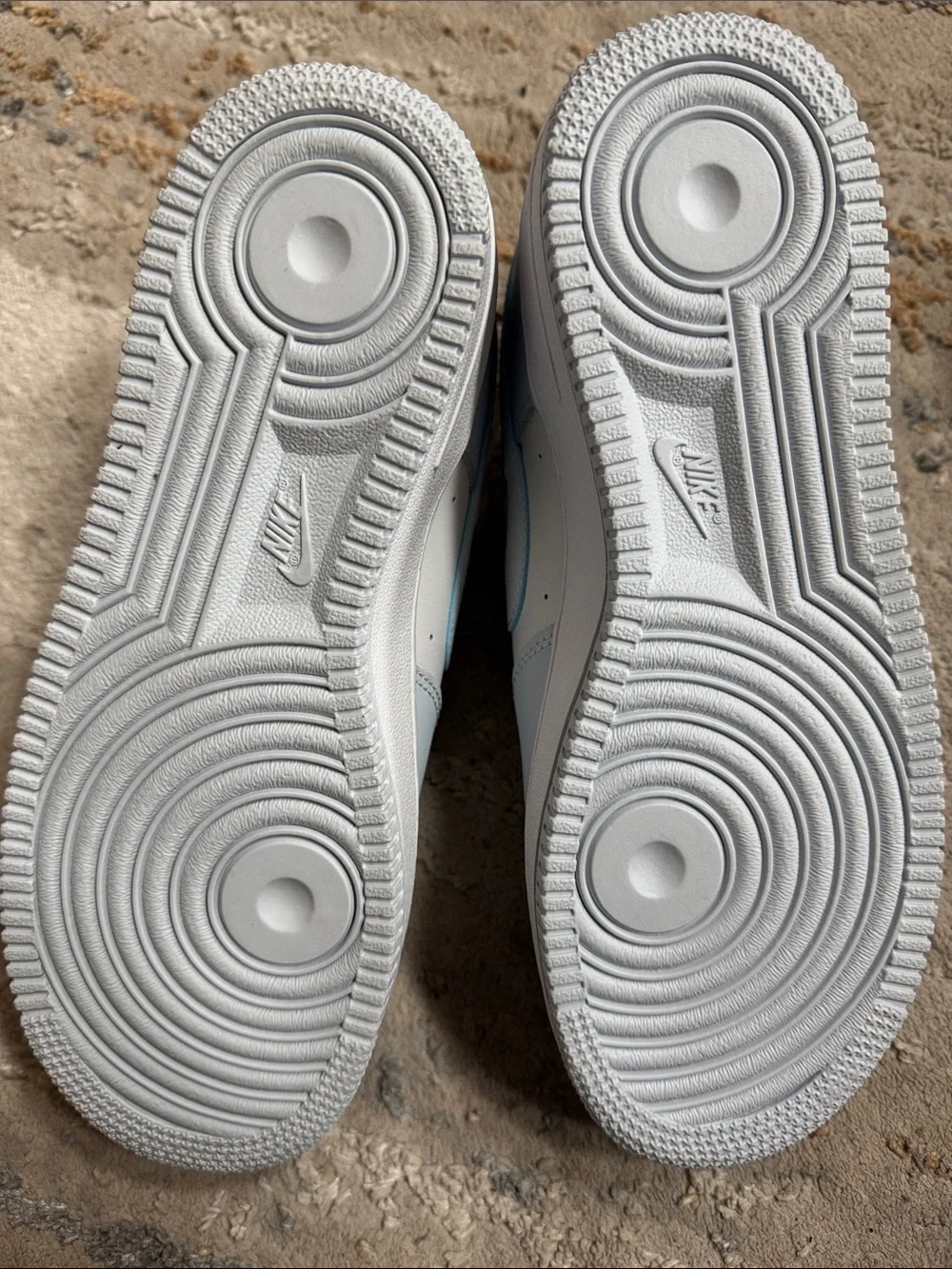 Nike stylish low